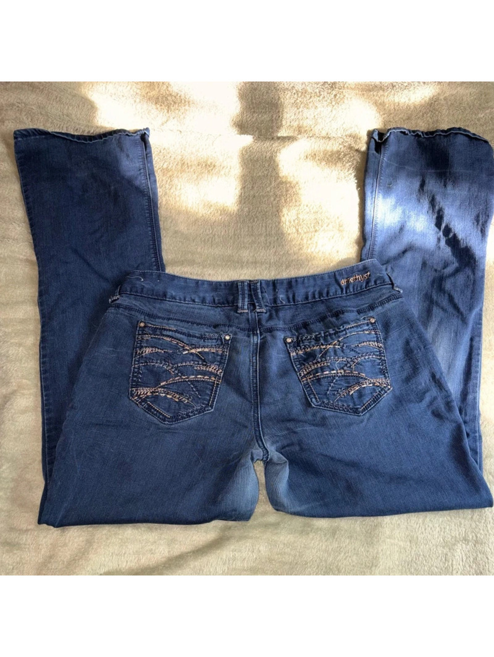 Dark Wash Low to Mid Rise amethyst Y2K 2000’s jeans